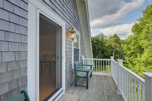 Apartment (0 Bedroom) | Front of property - Beachfront Brooklin Studio With Private Balcony! (Brooklin)