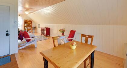 Beachfront Brooklin Studio With Private Balcony!
