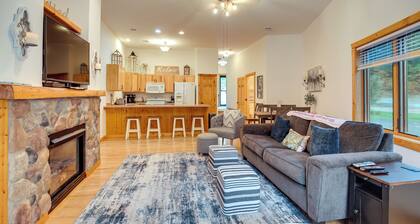 Lake Minocqua Condo w/ Shared Fire Pit!