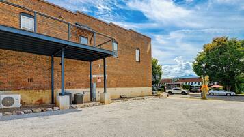 Apartment (0 Bedroom) | Interior