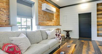 Modern Franklin Studio: Prime Downtown Location!