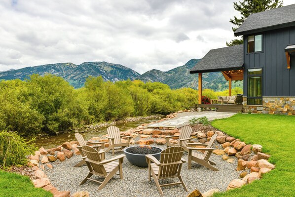 House (4 Bedrooms) | Front of property - Modern Turnerville Cabin w/ Hot Tub & Scenic Views (Bedford)