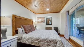 ํ์ฐ์ค (3 Bedrooms) | ๋ด๋ถ