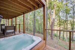 House (3 Bedrooms) | Interior - Mississippi Retreat w/ Hot Tub, Deck & Lake Views! (Terry)