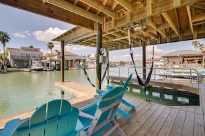 Outdoor dining - Waterfront Port Isabel Home w/ Private Boat Dock! (Port Isabel)