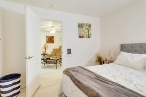 3 Schlafzimmer, kostenlose Babybetten, Bettwäsche