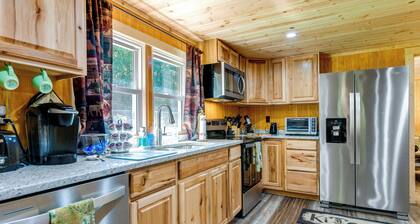 Furnished Deck: Rustic Cabin in Cosby!