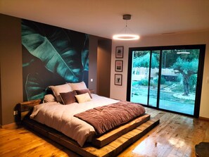 1 bedroom, iron/ironing board, free WiFi, bed sheets - Studio/ 50m2 Lovely Land (Bagnols-sur-Cèze)