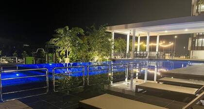 cozy family stay seaview & airport view batu maung