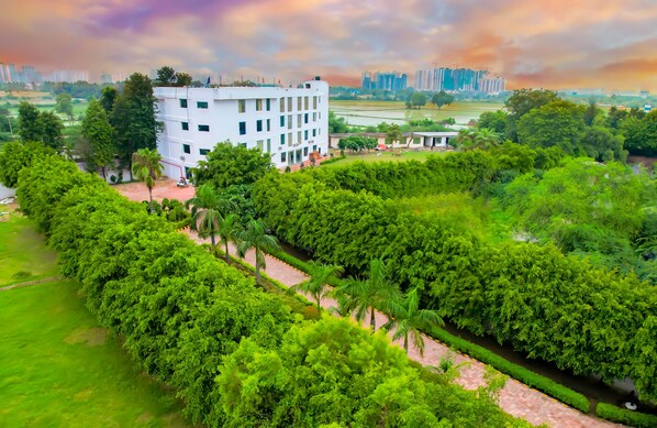 Front of property - HITE Resort Greater Noida (Greater Noida)