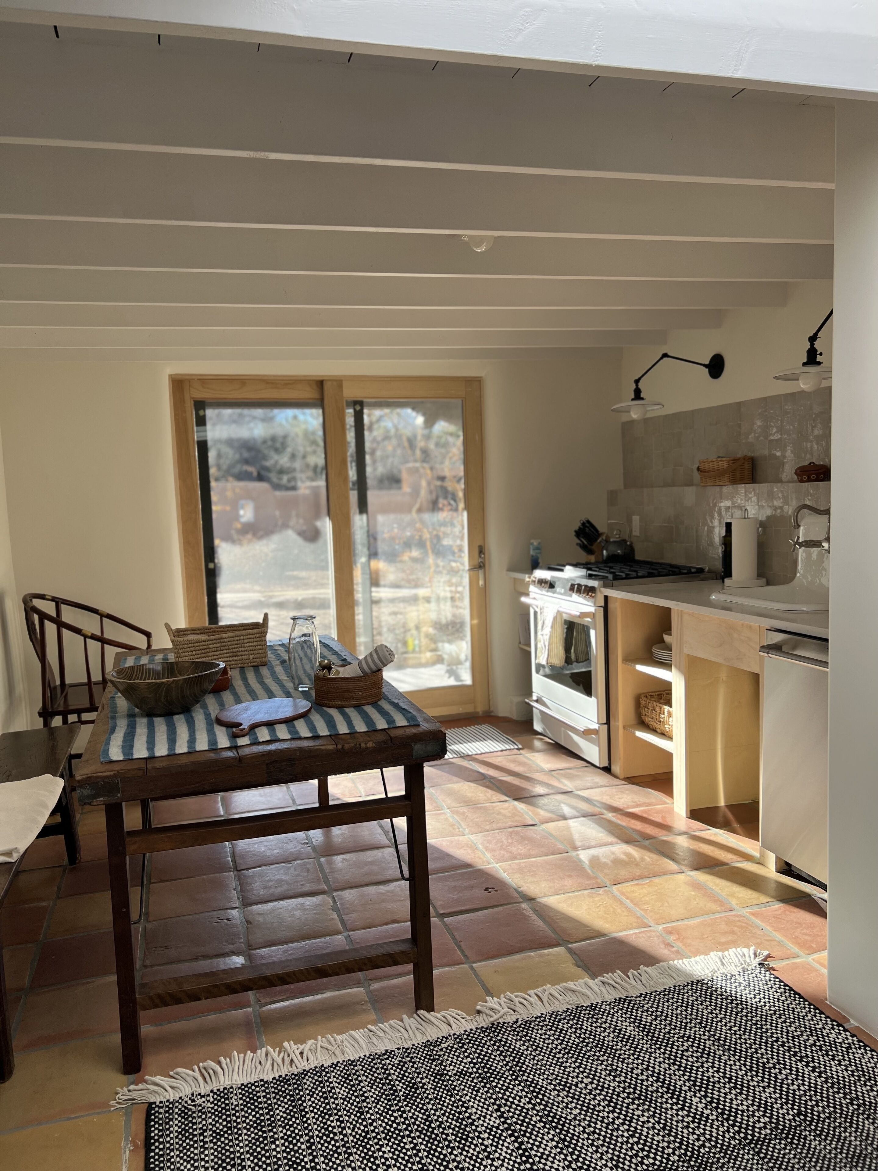 Graciously Renovated Adobe Ranch house in the heart of Tesuque!, Santa