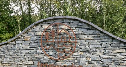 Watch Tree Apartment