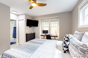 2 bedrooms, internet, bed sheets