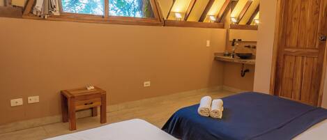 Minibar, coffres-forts dans les chambres, ameublement personnalisé