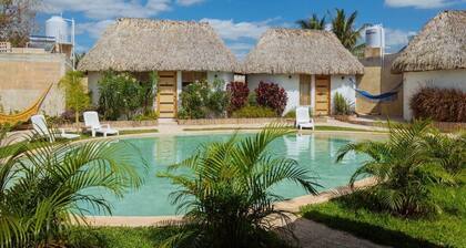 Casa con Habitación Doble, Casa Maya