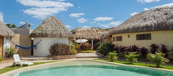 Casa con Habitación Doble, Casa Maya
