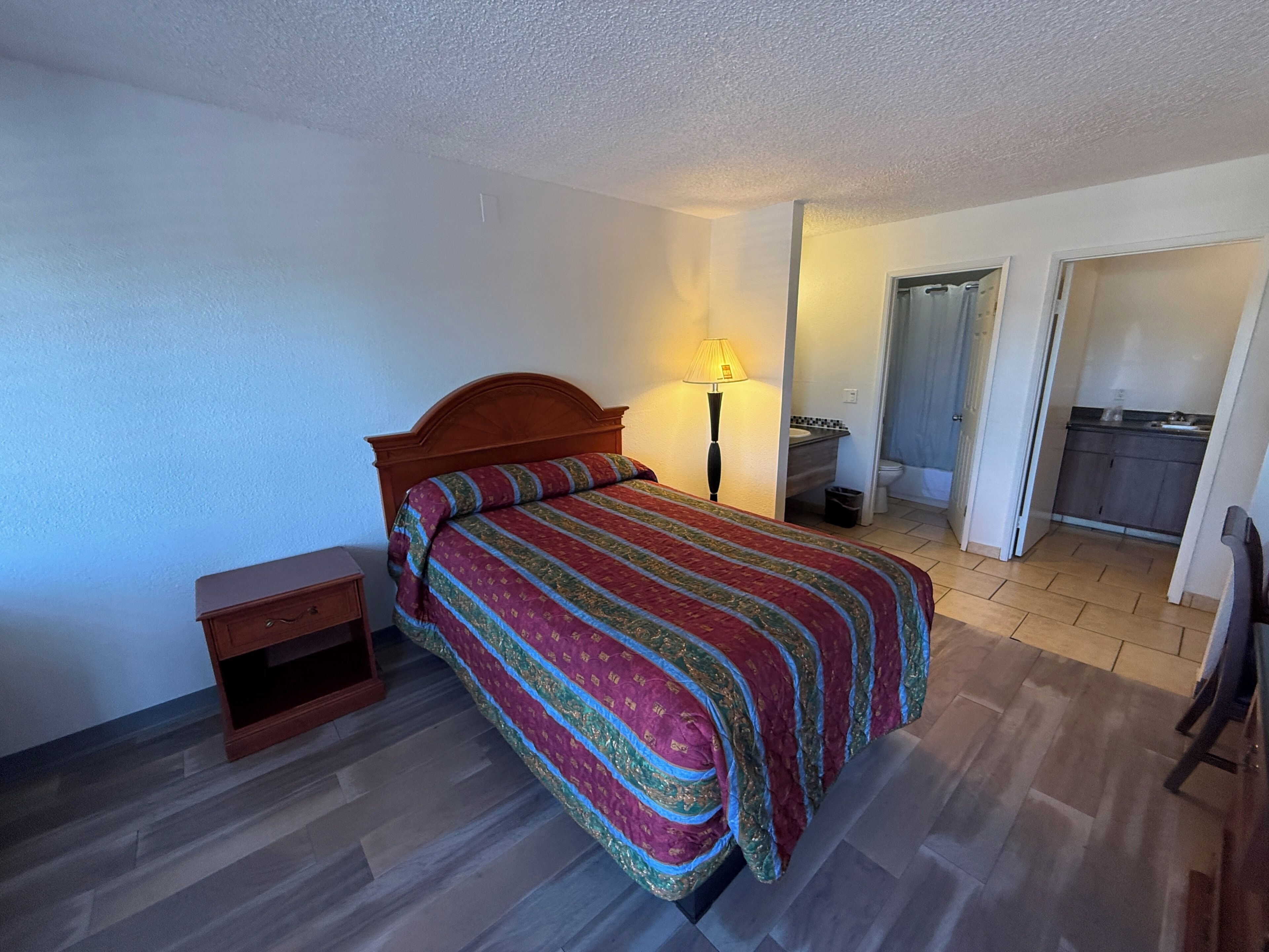 Desk, iron/ironing board (on request), WiFi (free), bed sheets