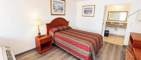 Desk, iron/ironing board (on request), WiFi (free), bed sheets