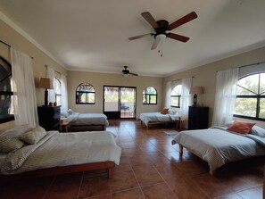 4 bedrooms, WiFi, bed sheets