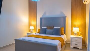 2 camere, una scrivania, ferro/asse da stiro, culla da viaggio