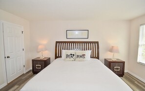 4 bedrooms, desk, iron/ironing board, WiFi