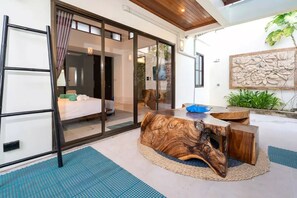 4 bedrooms - 700㎡ private pool modern style 4 bedroom villa
 (จ.ภูเก็ต)