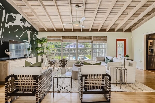 Televisor i oficines