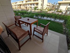 Outdoor dining - Brand new Studio, ground floor - G Cribs (Hurghada)