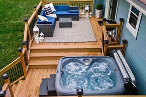 Terrace/patio - 20min to Capitol - Garage - Yard - KING Bed - Pets (Madison)