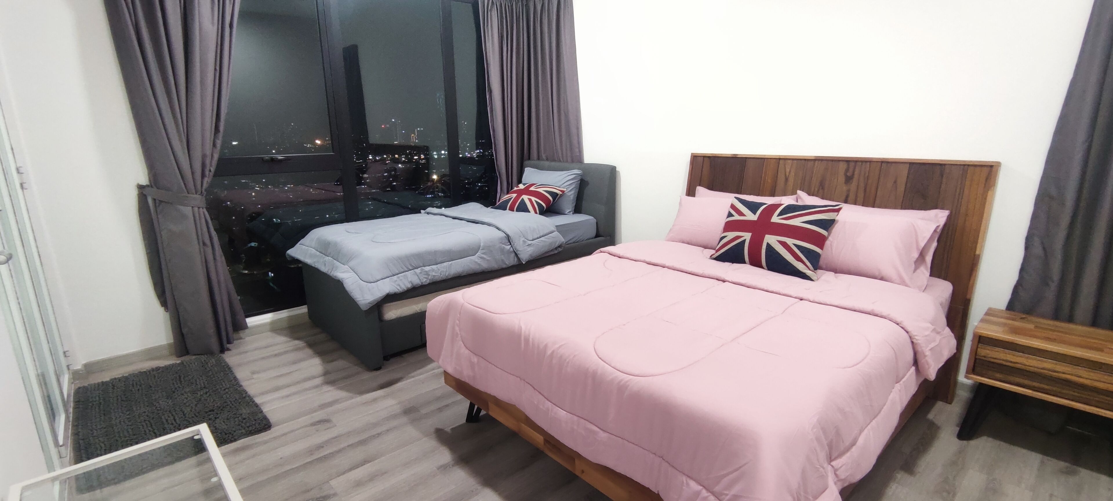 4 quartos, ferros/tábuas de passar roupa, Wi-Fi, roupa de cama