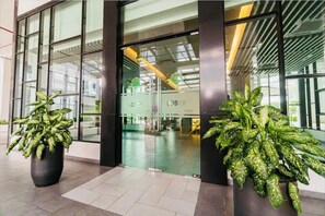 Lobby - Mid Valley Southkey Spacious Family-sized Condo with Bathtub & Straits View  (Johor Bahru)