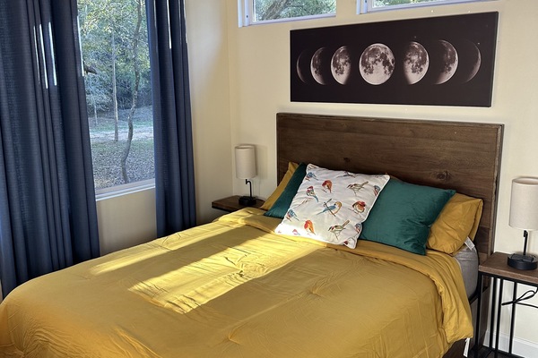 2 slaapkamers, een strijkplank/strijkijzer, gratis wifi, beddengoed