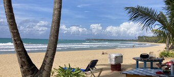 Spacious and relaxing with an amazing town skyline and far island & ocean view.