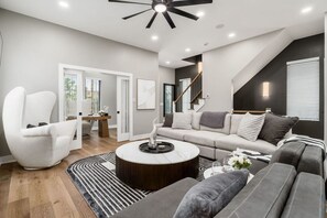 Smart TV, fireplace, ping pong