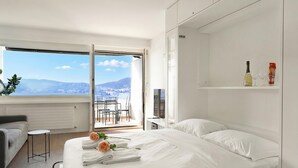 Estudi estàndard, microones, vistes a la muntanya (View and Art | Panoramic Lake View) | Wifi 