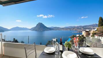 Standard Studio, Mountain View (View and Art) | Outdoor dining