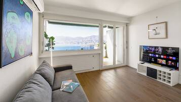 Smart TV 21 polegadas com canais digitais