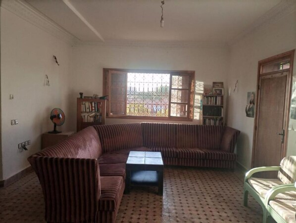 Tv, böcker och ett filmbibliotek