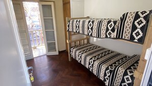 Unclassified image, 3 of 13, button - Casa de Papel (Mendoza)
