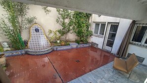 Unclassified image, 5 of 13, button - Casa de Papel (Mendoza)