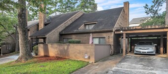 Centrally Located 4BR Stonecrest Condo by RedAwning