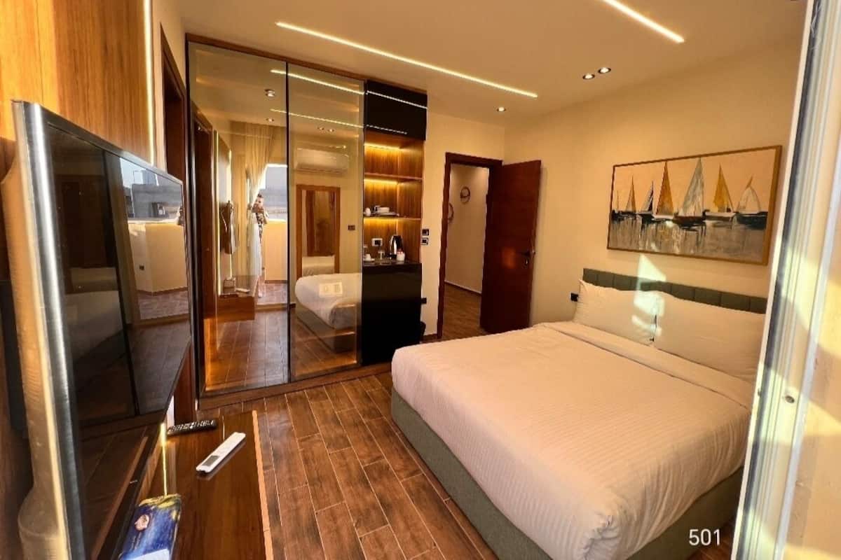 Single Room | 1 bedroom, iron/ironing board, free WiFi, bed sheets