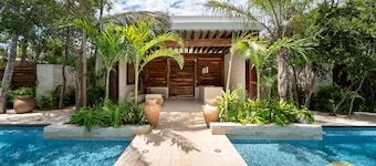 NHOA 108A Lux 2BR Condo Plunge Pool in Aldea Zama