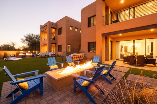 Residence 2: The Villas At Troon North