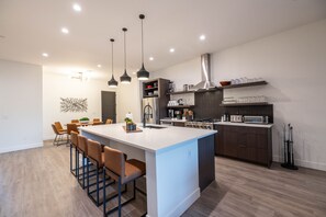 Fridge, microwave, oven, stovetop - Residence 3: The Villas At Troon North (Scottsdale)