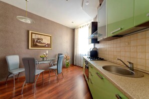 Apartment | Private kitchen | Full-size fridge, oven, stovetop, dishwasher - Home Apart Prospekt Nezavismosti (Minsk)