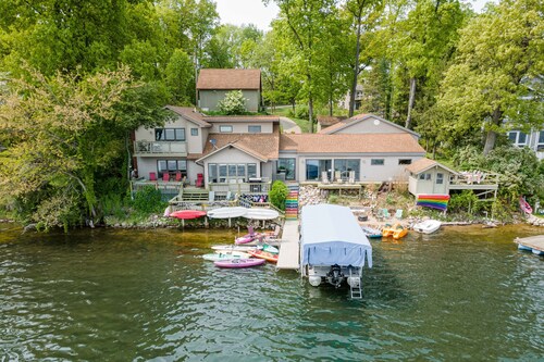 Heated Indoor Pool & Court on Crooked Lake