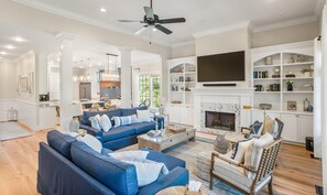 House, Multiple Beds, Kitchen, Ocean View | Living area | TV - 778 Marlin Drive (Fripp Island)