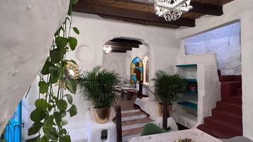 Family House | Dining room