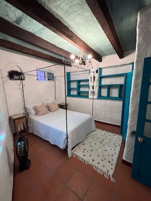 Family House | 2 bedrooms, desk, laptop workspace, iron/ironing board - Casa Gaudí (Tepoztlán)